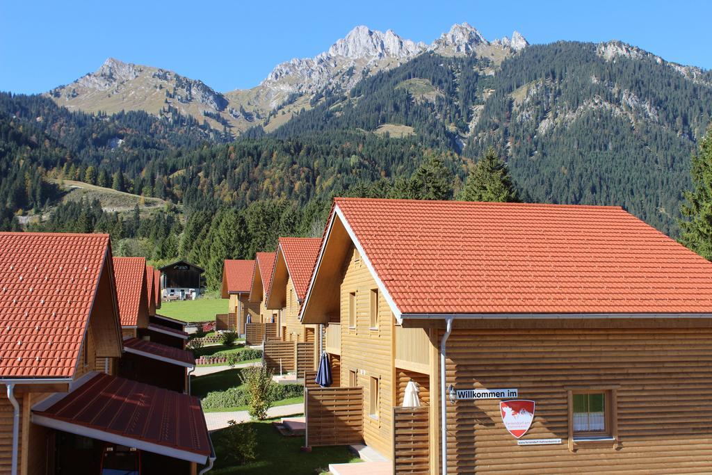 Feriendorf Am Hahnenkamm Reutte Room photo